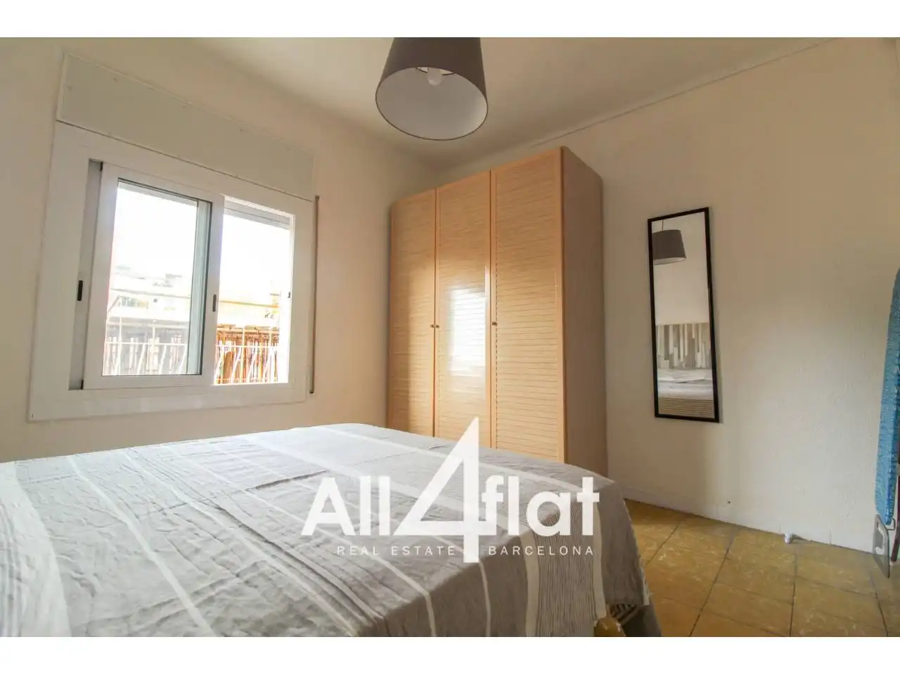 Schlafzimmer von Wohnung zur Miete in L'Hospitalet de Llobregat mit Klimaanlage, Heizung und Möbliert