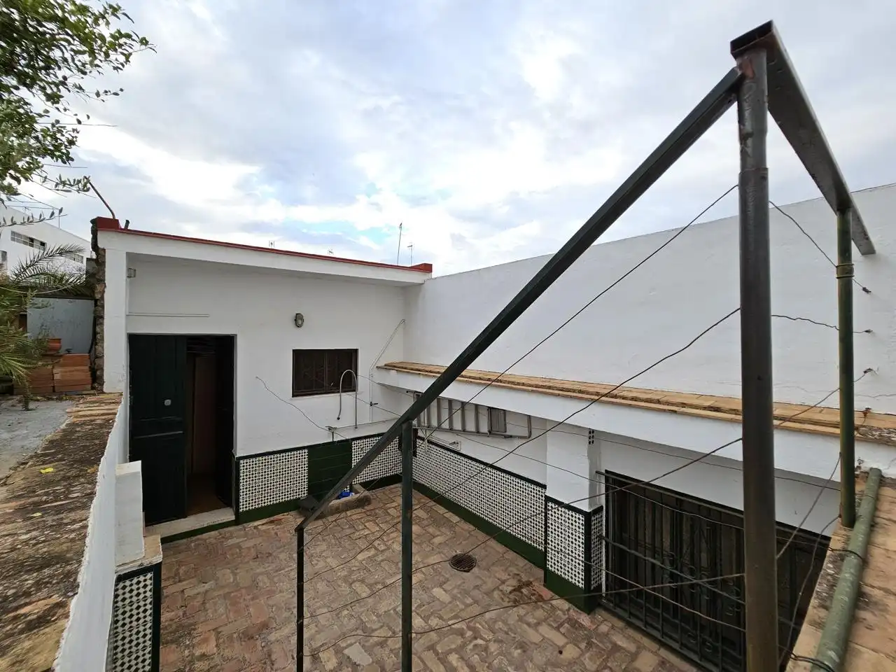 Vista exterior de Casa o xalet en venda en Alcalá de Guadaira