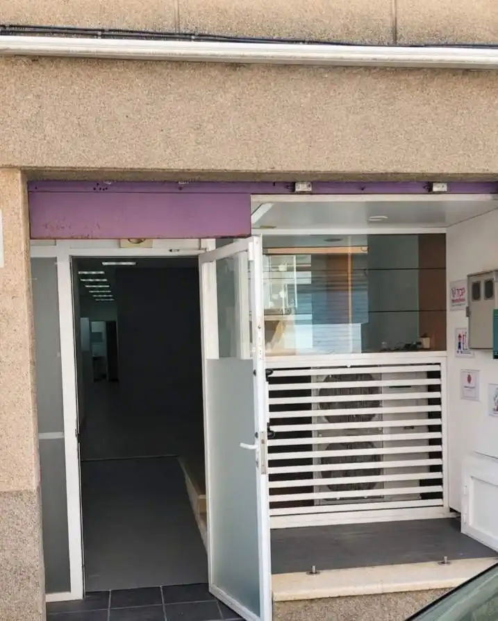 Local comercial en alquiler en Carrer Carrer Mare de Déu de Montserrat