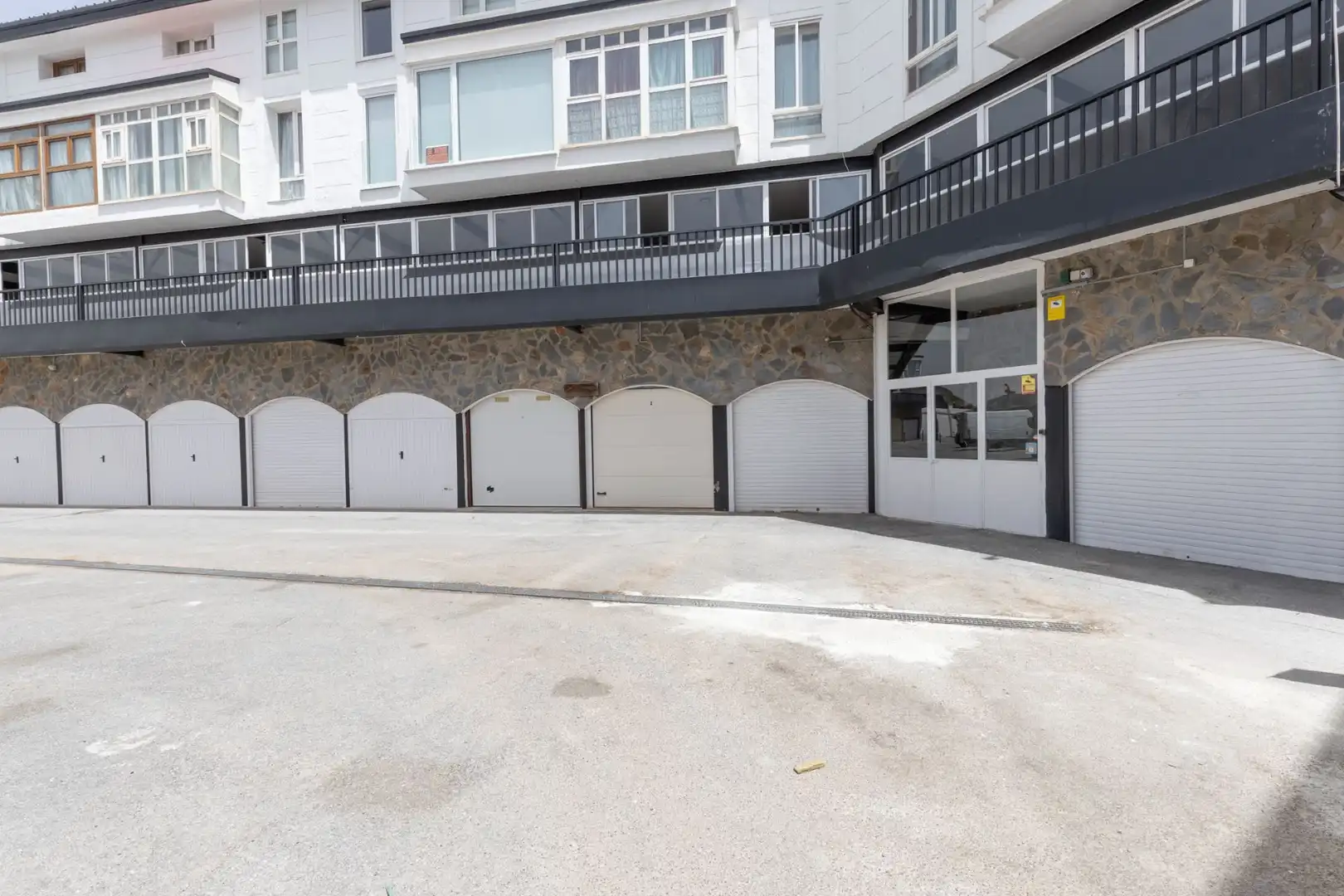 Parking de Casa o chalet en venta en Sierra Nevada con Calefacción, Trastero y Amueblado