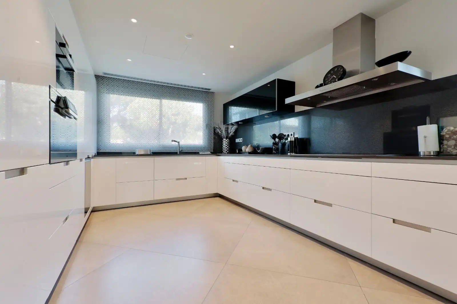 Cocina de Casa o chalet en venta en Gavà con Aire acondicionado, Calefacción y Jardín privado