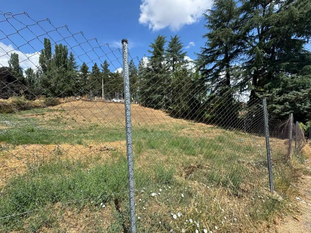 Land for sale in Buitrago del Lozoya