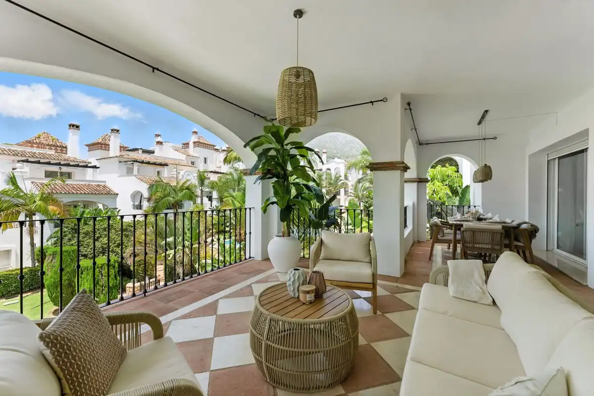 Apartamento de alquiler en Nagüeles Alto