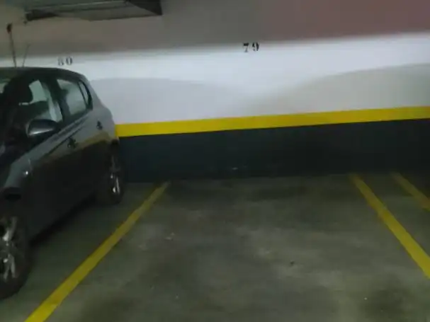 Individual de lloguer a Av. Carmen Martín Gaite 42