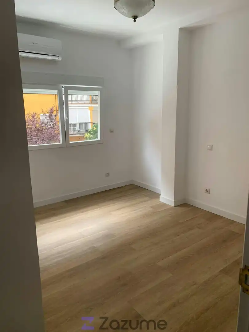 Habitación de Piso de alquiler en Madrid con Aire acondicionado, Calefacción y Horno
