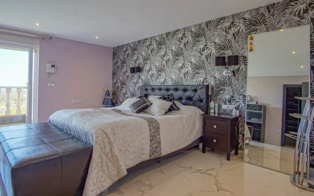 Schlafzimmer von Haus oder Chalet zum Verkauf in La Nucia mit Terrasse, Fernseher und Balkon