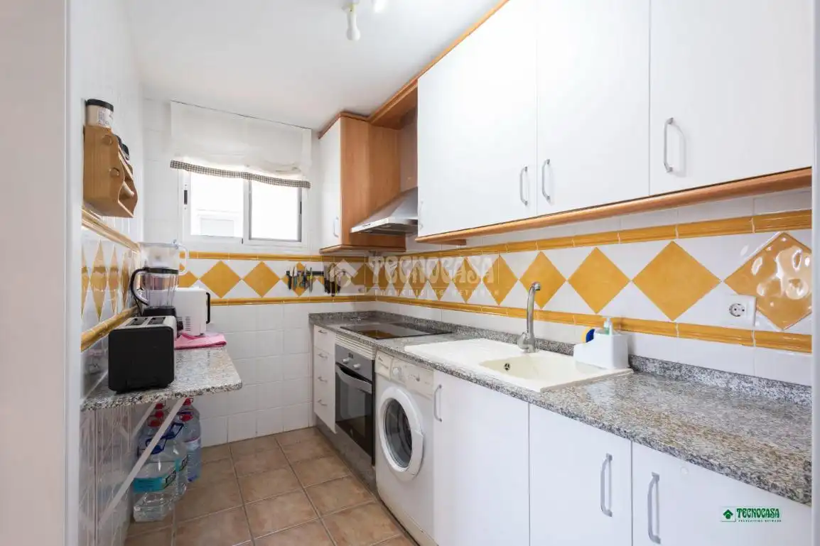 Cocina de Piso en venta en Tabernas con Aire acondicionado, Amueblado y Piscina comunitaria