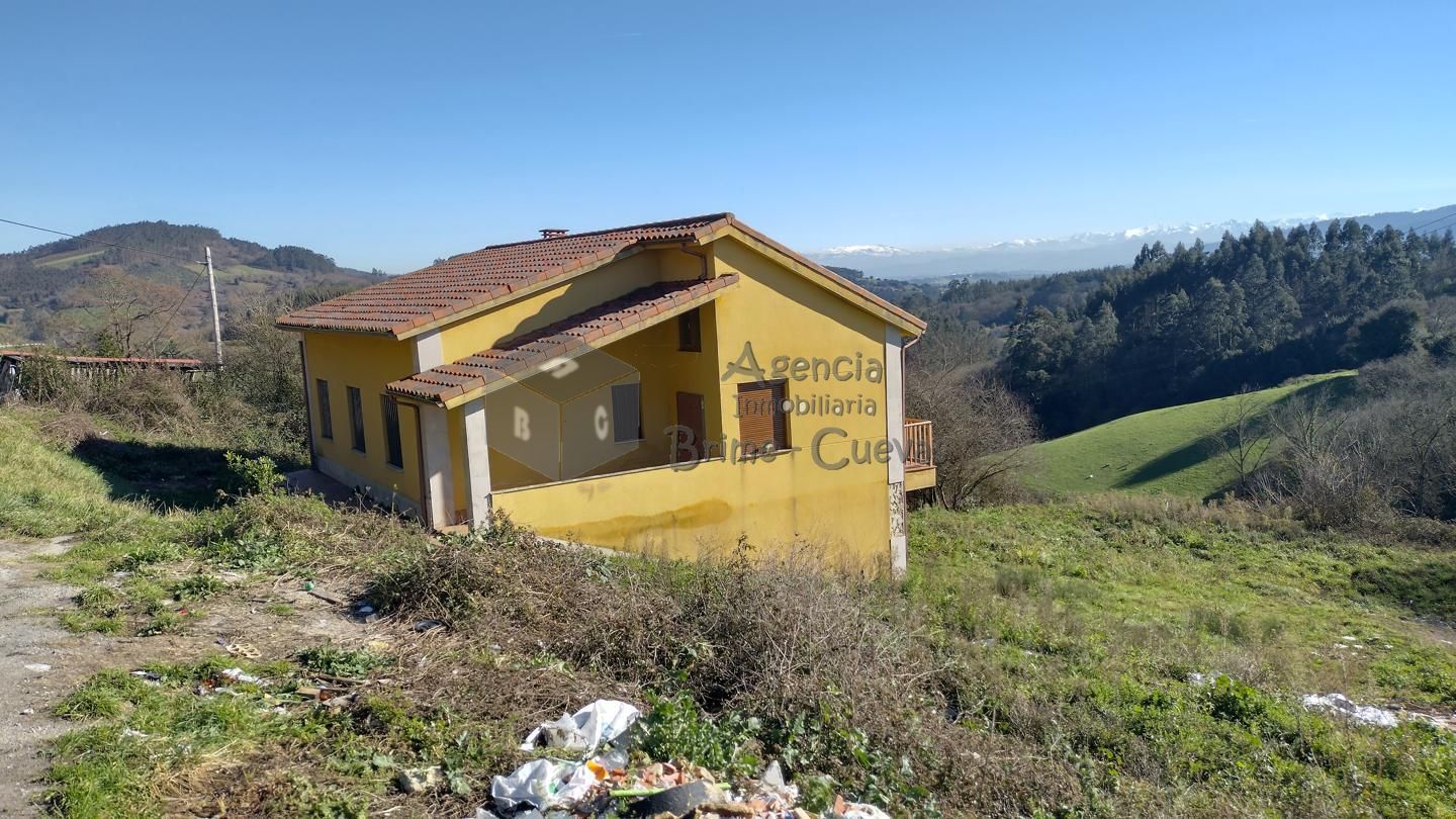House or chalet for sale in Llanera