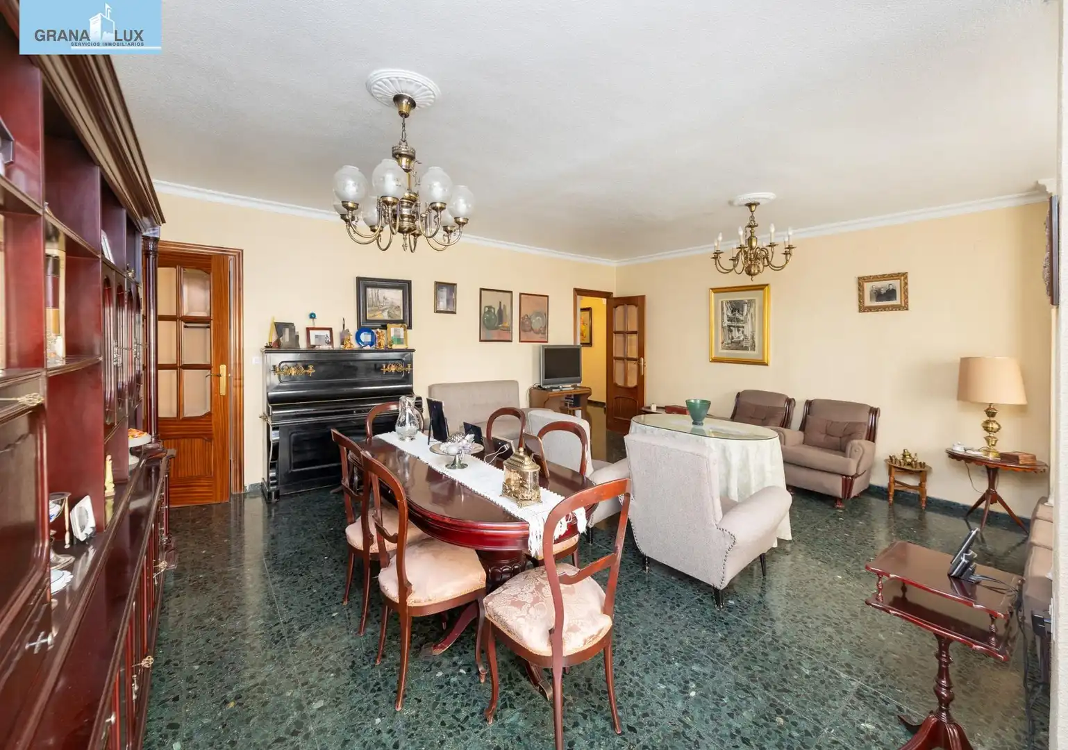 Flat with terrace for sale in Calle DOCTOR ADELARDO MORA, imagen 9