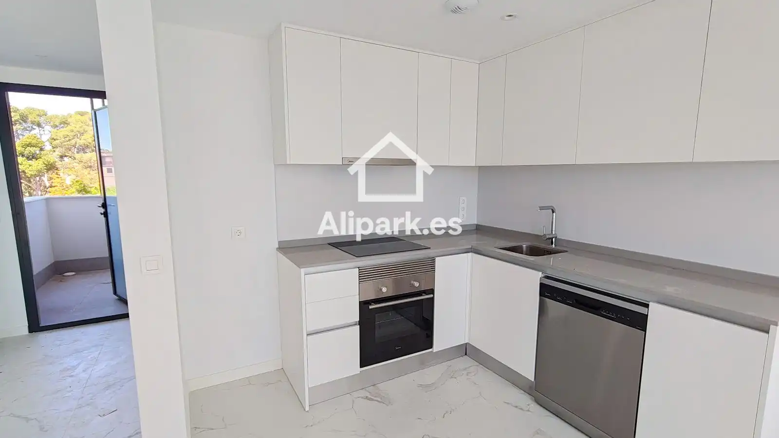 Cocina de Piso de alquiler en Sant Joan d'Alacant con Aire acondicionado, Terraza y Trastero