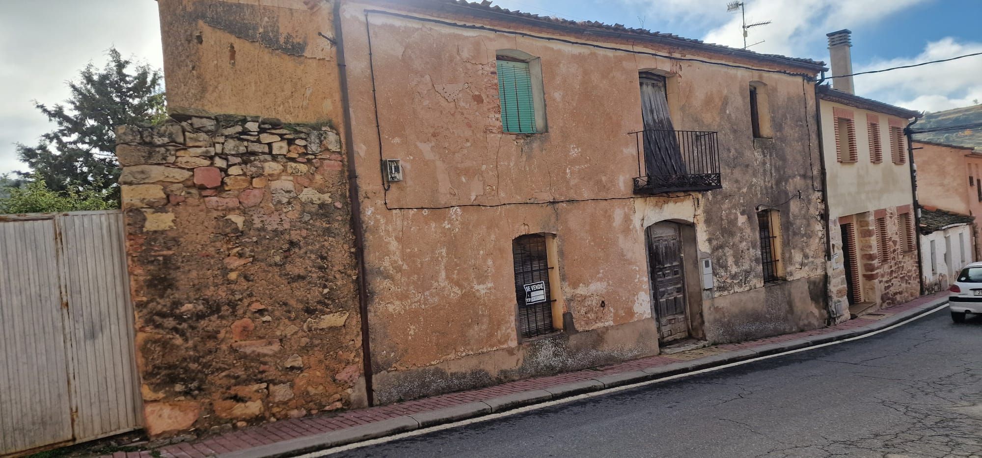 Exterior view of House or chalet for sale in Caballar