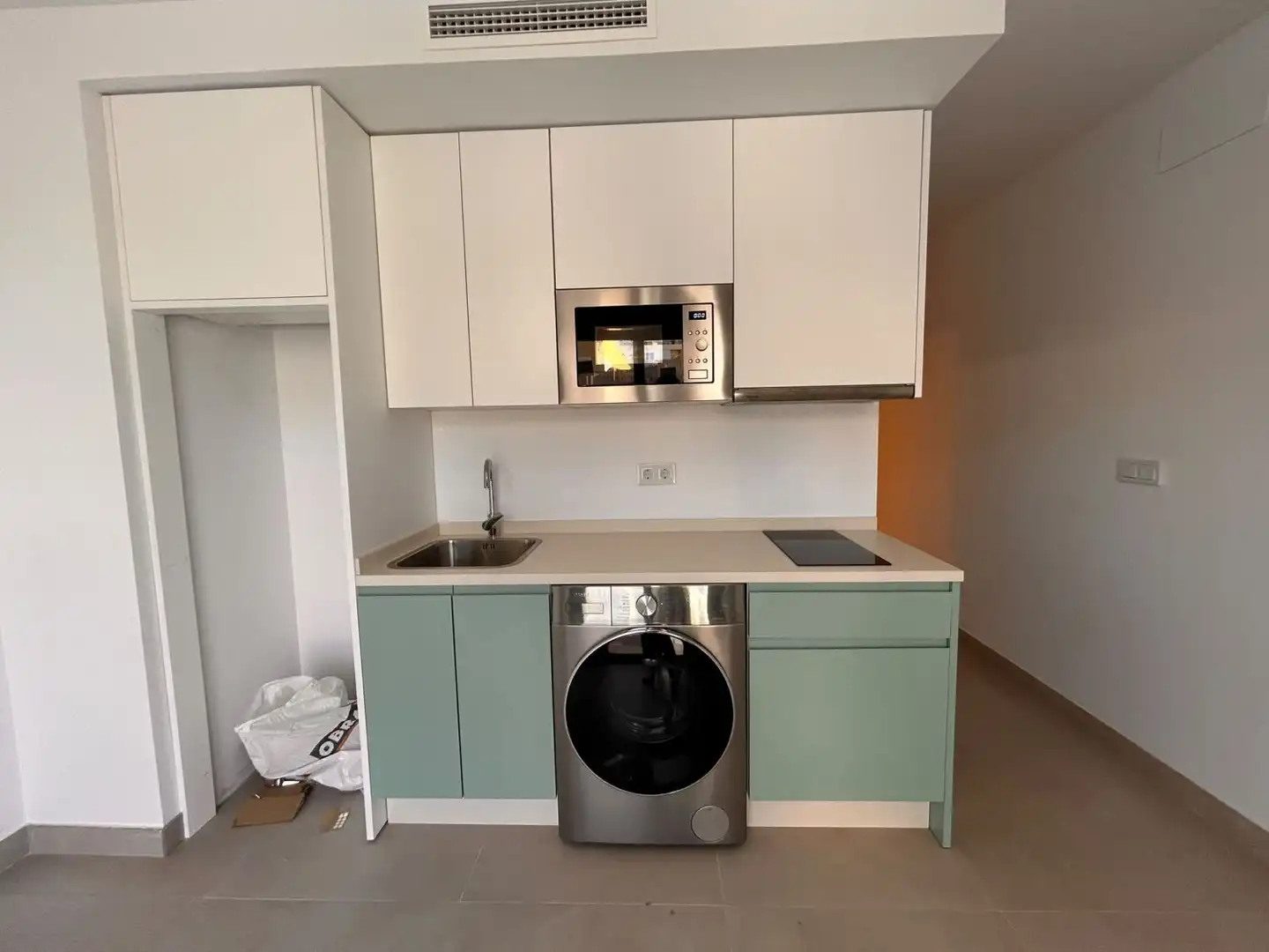Apartment with pool for sale in La Carihuela - Los Nidos, imagen 9