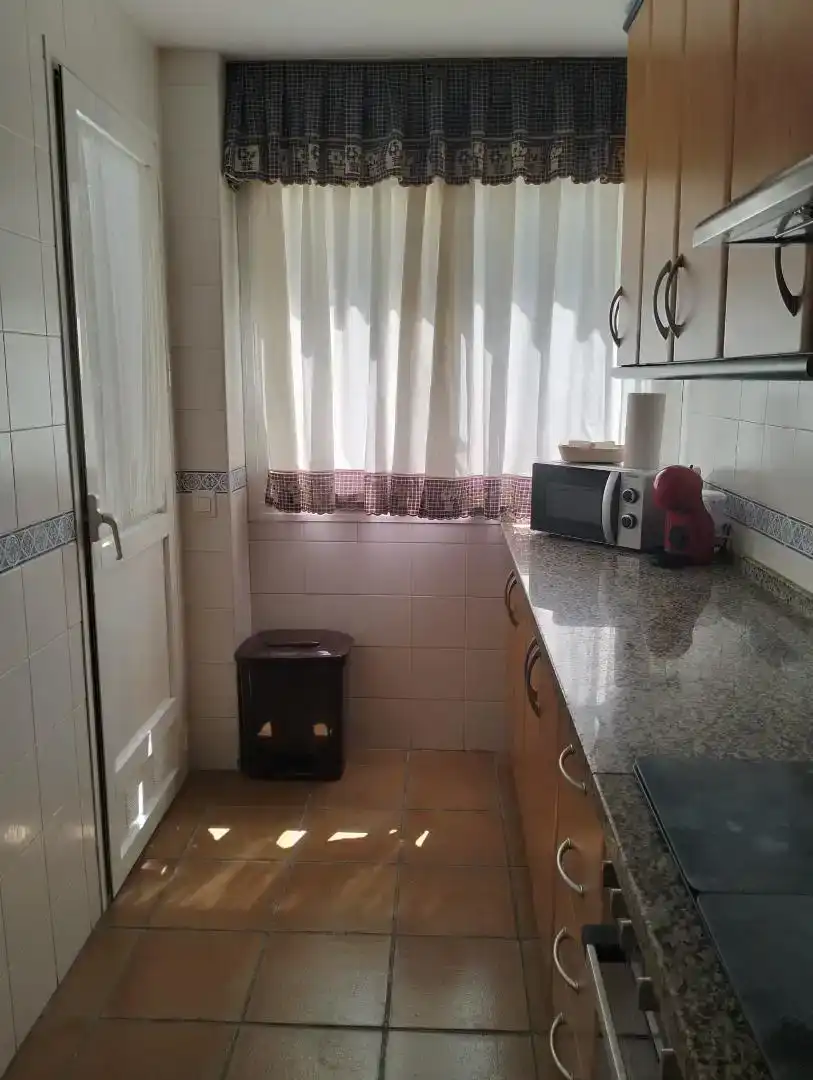 Cocina de Piso en venta en Rota con Piscina, Amueblado y Horno