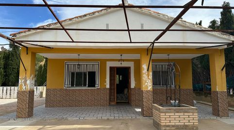 Chalet en venta en Macastre, 3 dormitorios.