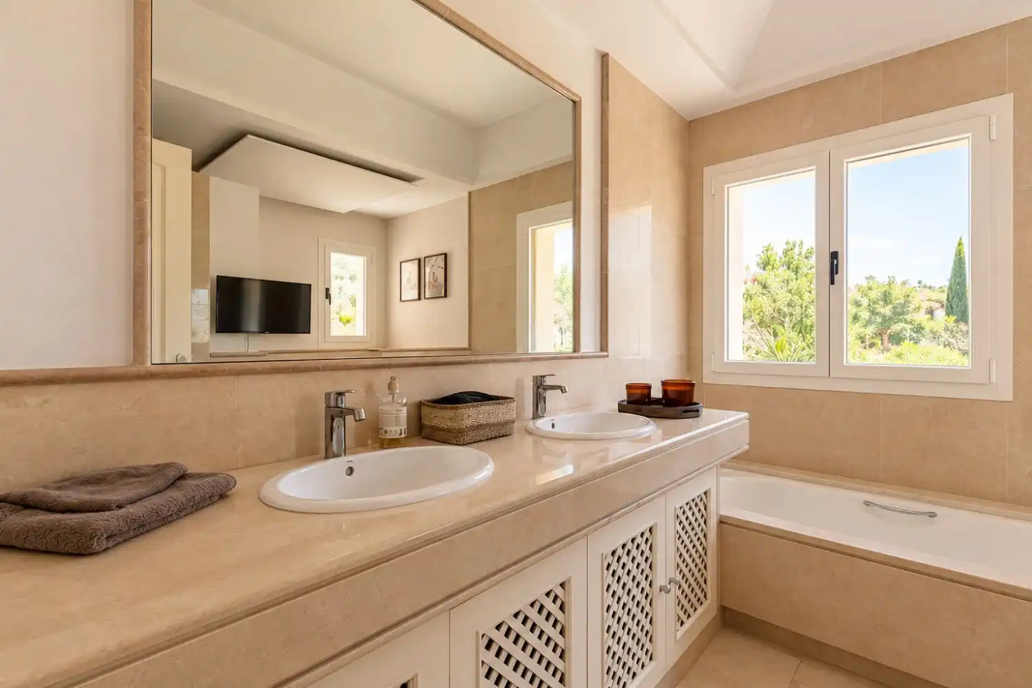 Apartments for rent in Sotogrande Alto