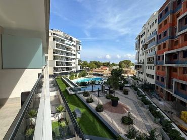 Piso con piscina en venta en Orihuela Costa