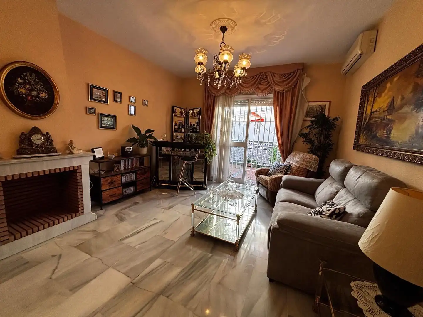 Sala de estar de Piso en venta en Mairena del Aljarafe