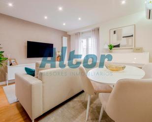 Living room of Flat for sale in  Madrid Capital  with Air Conditioner and Terrace