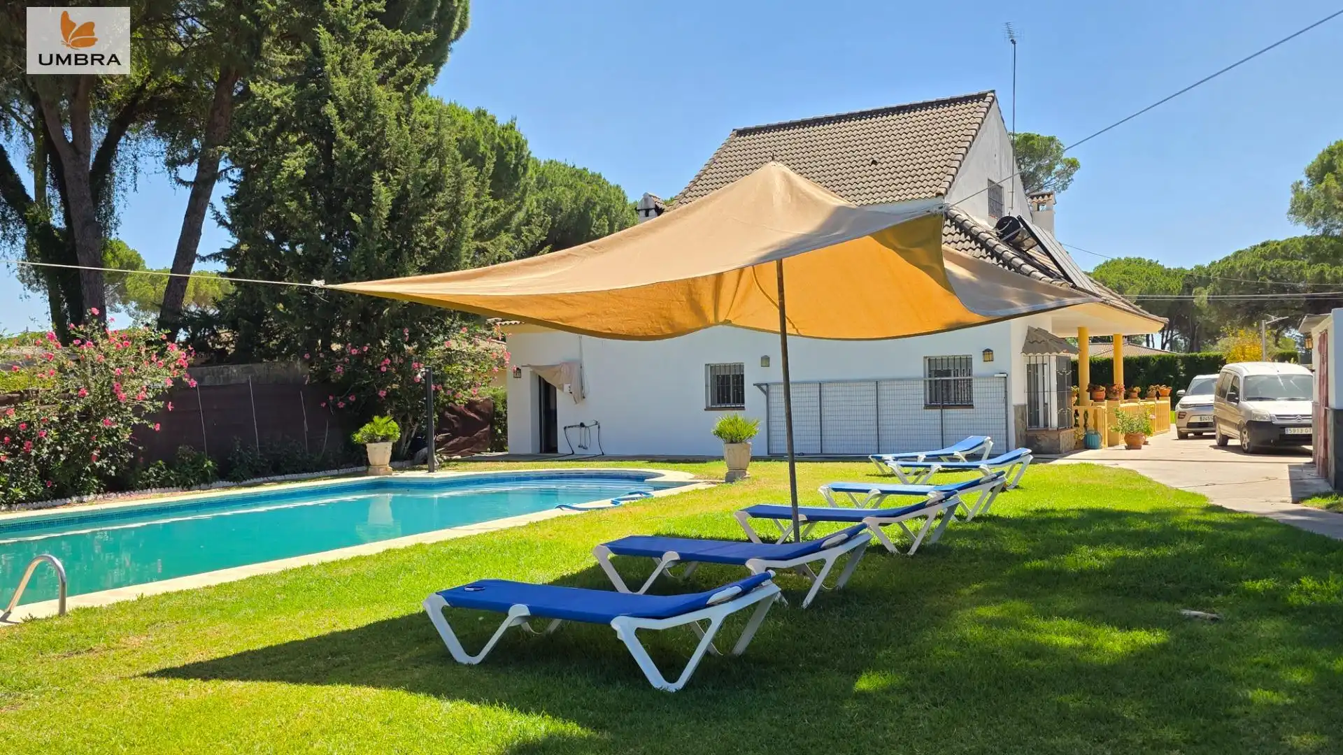 Piscina de Finca rústica en venda en Jerez de la Frontera amb Aire condicionat, Jardí privat i Terrassa