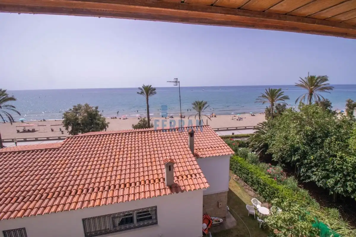Garden of Houses for sale in El Vendrell  with Air Conditioner, Heating and Terrace