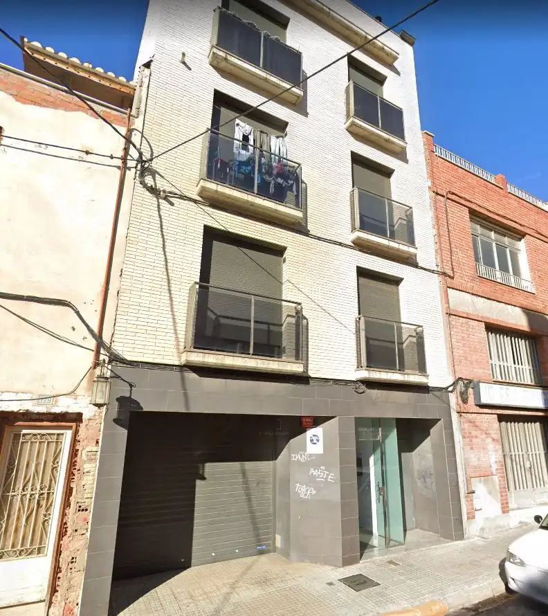 Aparcament en venda a c/ almeria