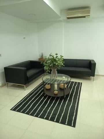 Oficina en Alquiler en La Buhaira
