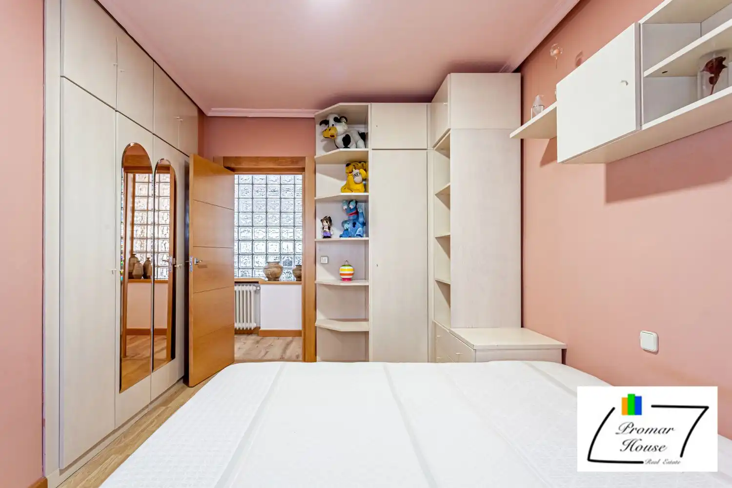 Habitación de Casa o chalet en venta en Ávila con Calefacción, Jardín privado y Terraza