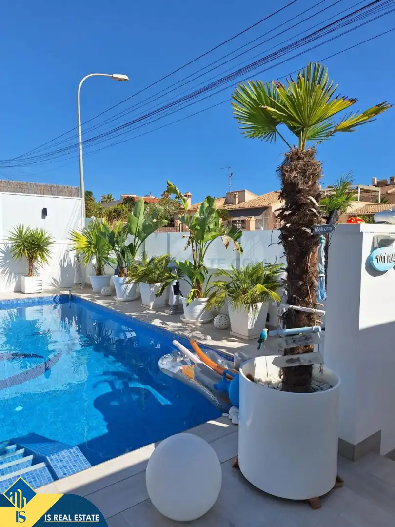 Villa avec piscine à vendre à Zona Carrefour - Urbanizaciones, imagen 5