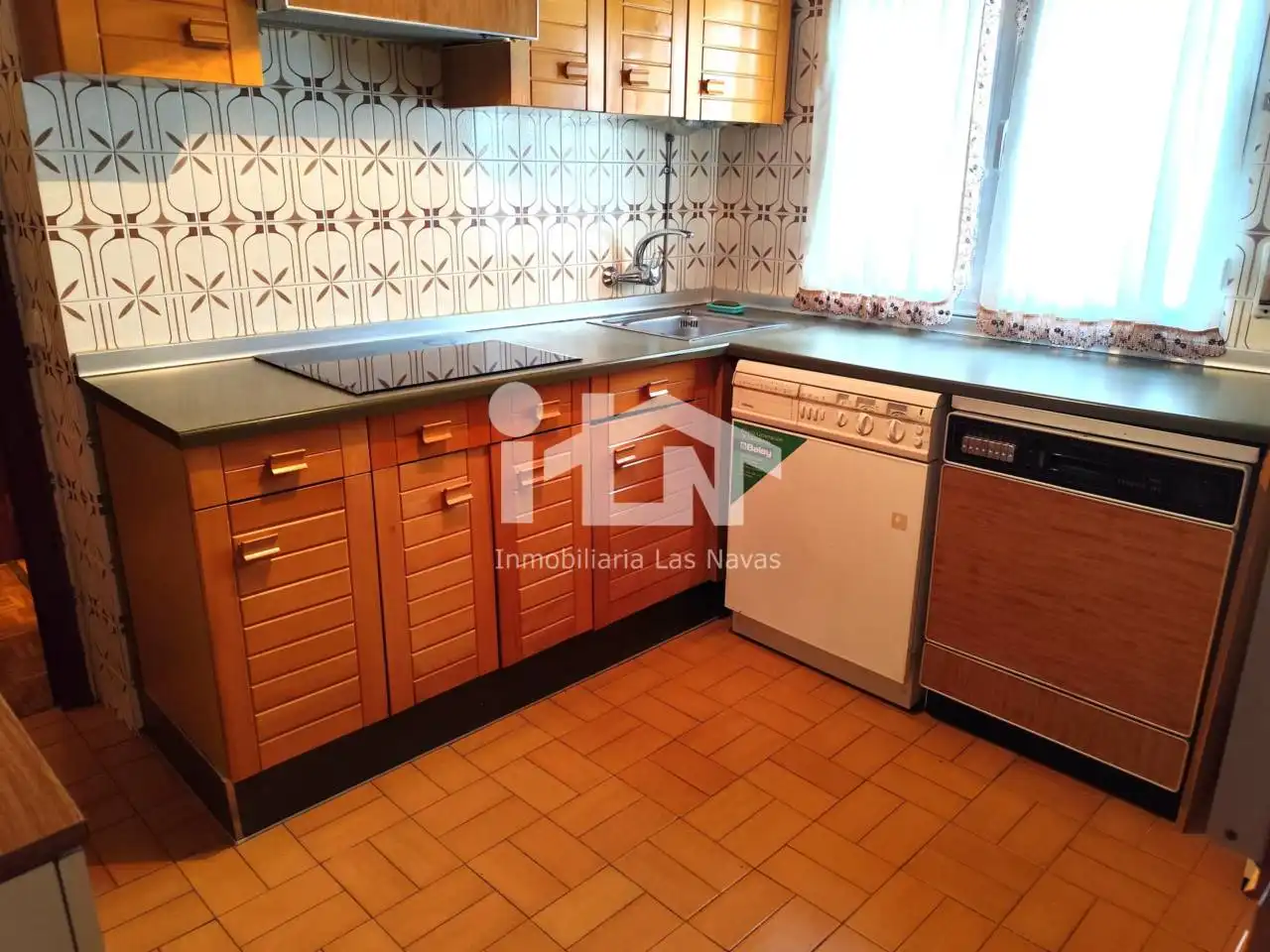 Cocina de Piso en venta en Las Navas del Marqués  con Calefacción, Parquet y Terraza