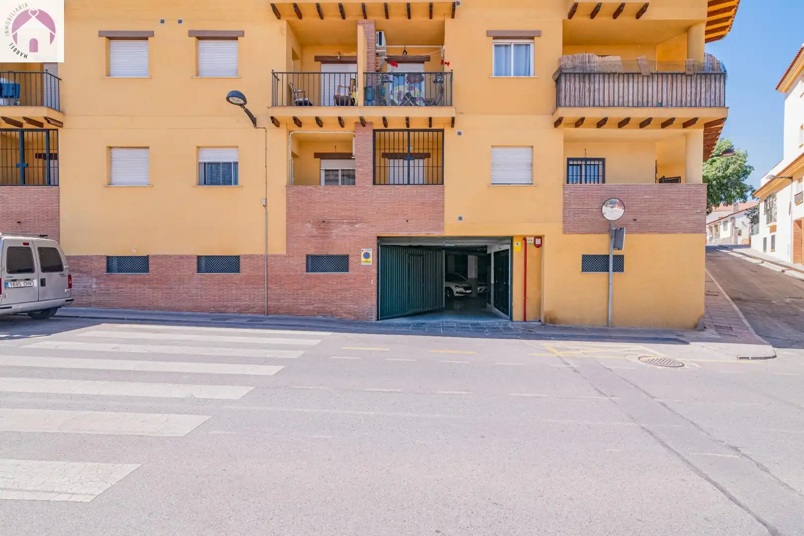 Vista exterior de Planta baixa en venda en La Zubia amb Aire condicionat, Calefacció i Moblat