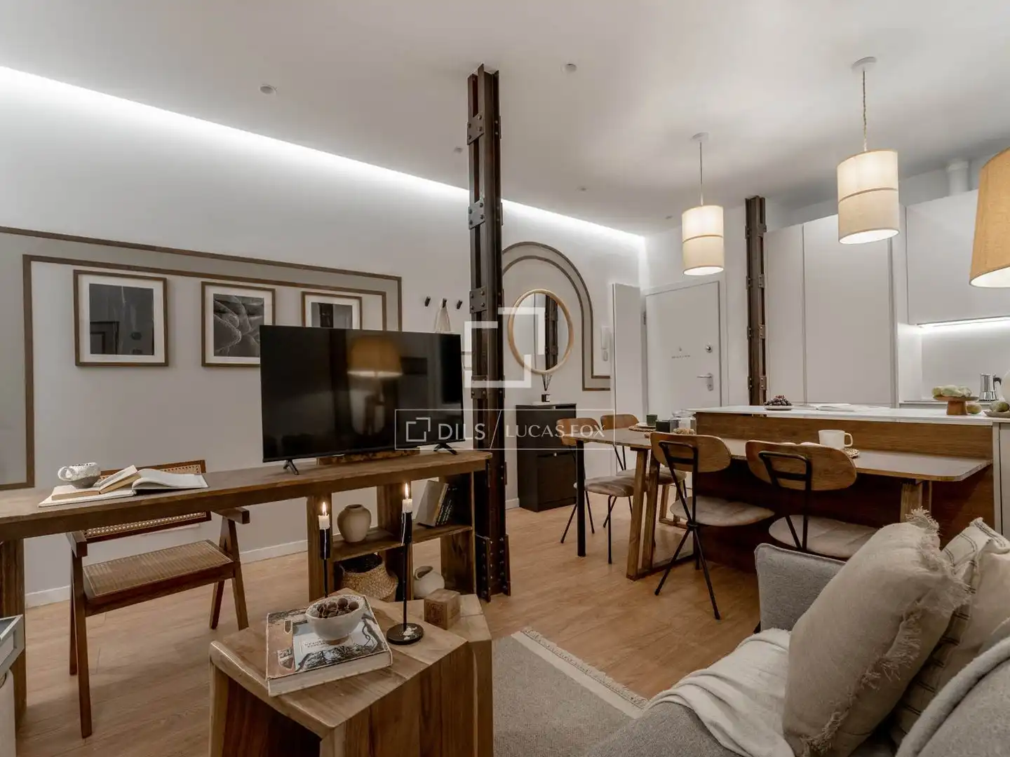 Living room of Flat for sale in Chamberí