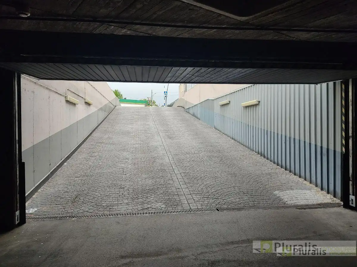 Parking of Garage for rent in La Alhóndiga