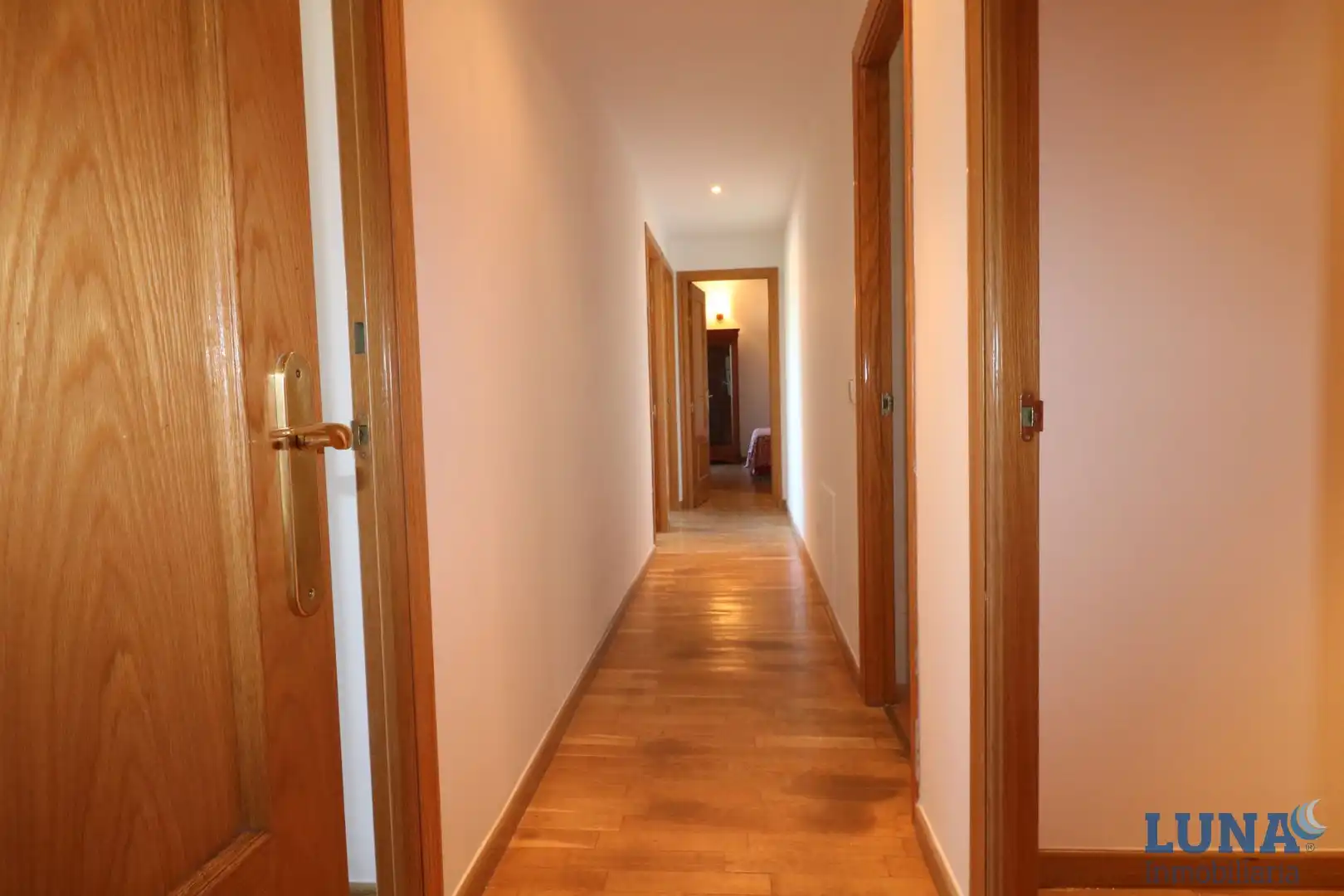 Dachboden zum Verkauf in Pozuelo de Alarcón mit Klimaanlage, Heizung und Parkett