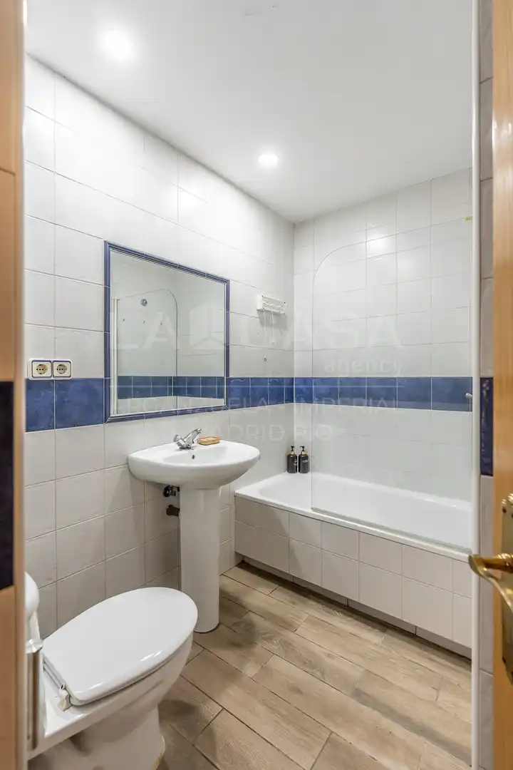 Flat for sale in Calle de Segovia, Imperial