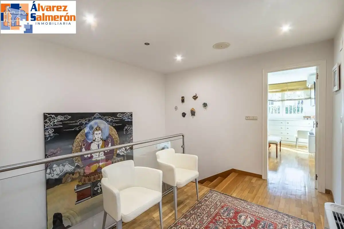 Houses for sale in Calle ZORAYA, Camino de los Neveros - Serrallo