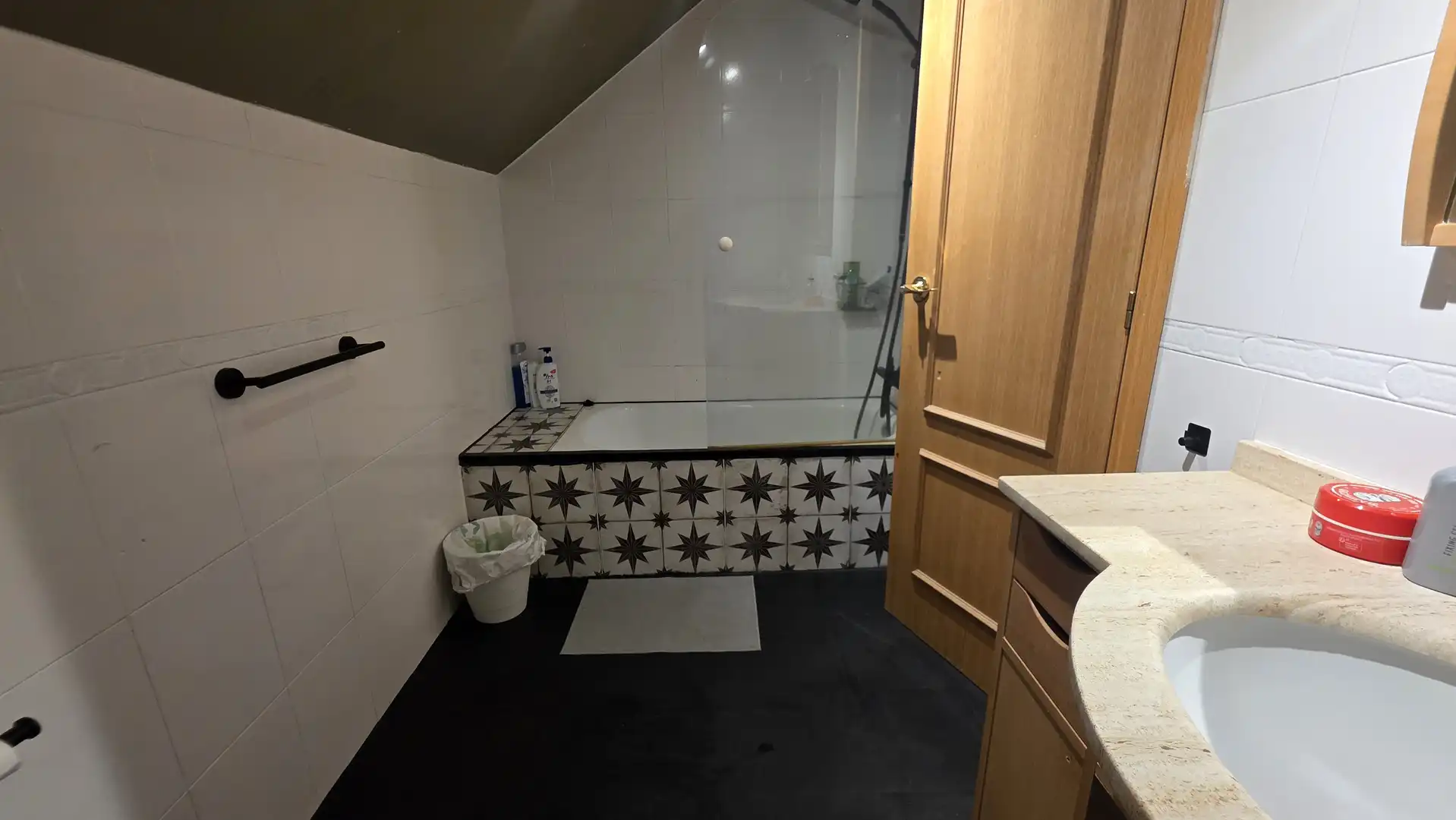 Baño de Dúplex en venta en Ajalvir con Piscina y Piscina comunitaria