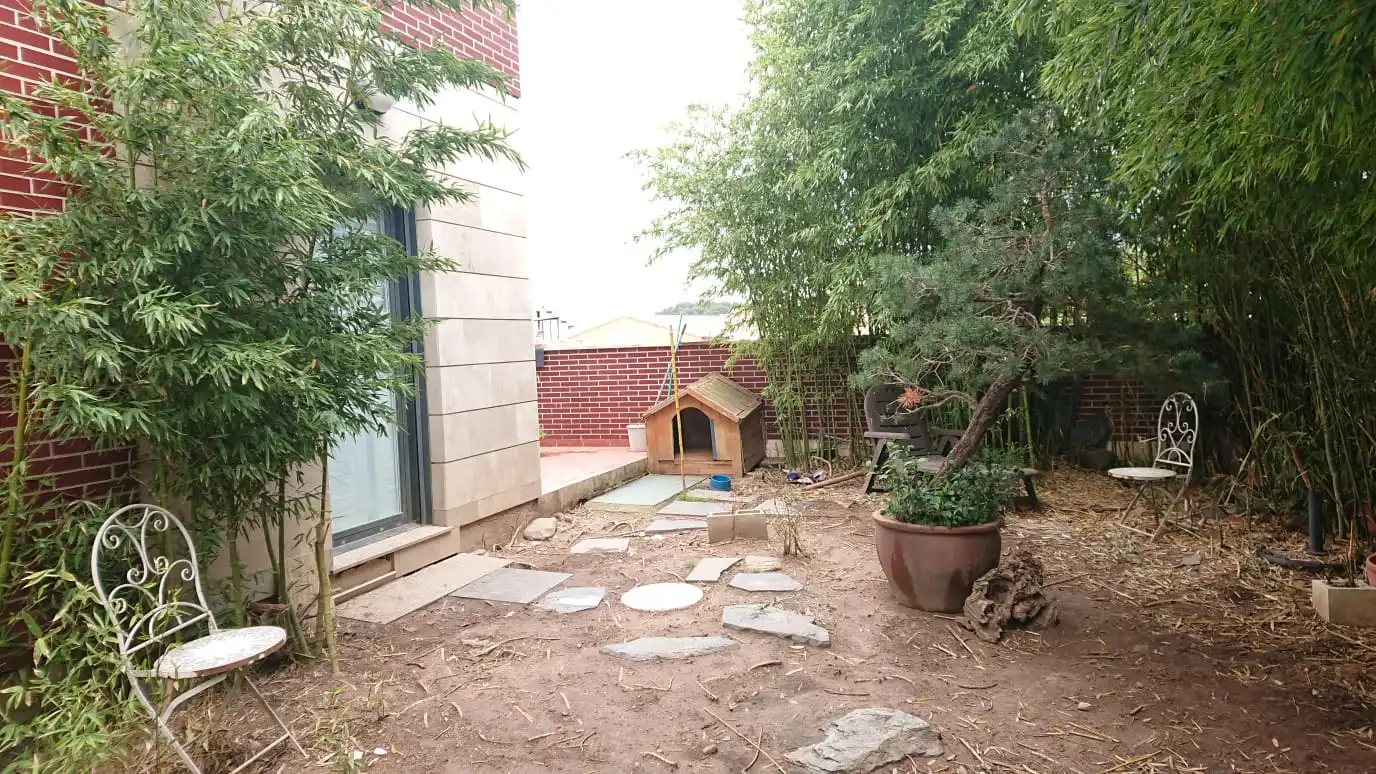 Xalet amb terrassa en venda a Entrena