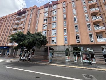 Piso con ascensor en alquiler en Calle Luis Doreste Silva 79