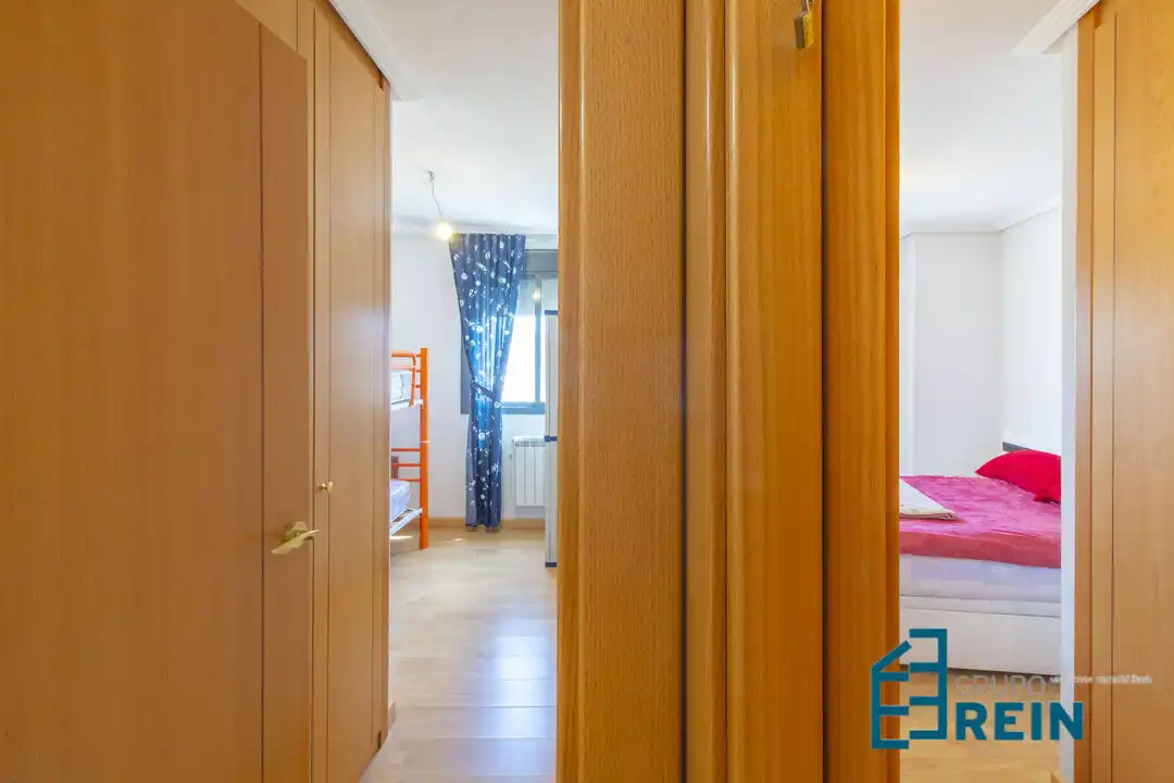 Bedroom of Flat for sale in Recas  with Air Conditioner and Heating