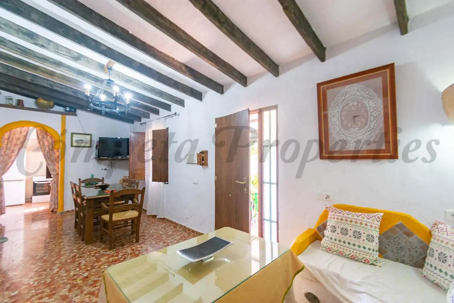 Wohnzimmer von Country house zum Verkauf in Sedella mit Klimaanlage, Privatgarten und Terrasse
