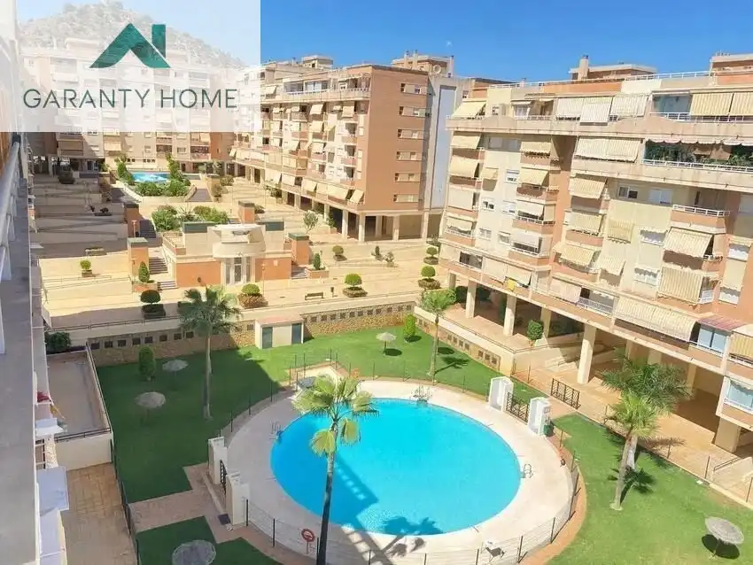 Vista exterior de Ático de alquiler en Málaga con Aire acondicionado, Calefacción y Jardín privado