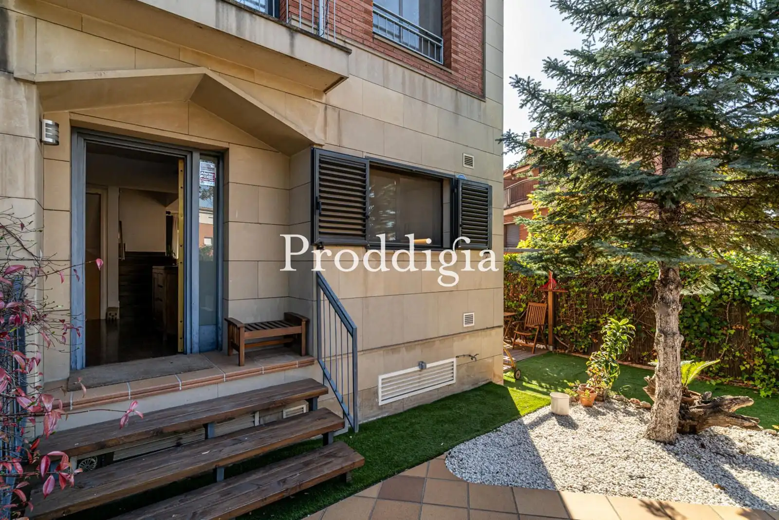 Garden of Detached homes for sale in Sant Cugat del Vallès  with Air Conditioner, Heating and Private garden