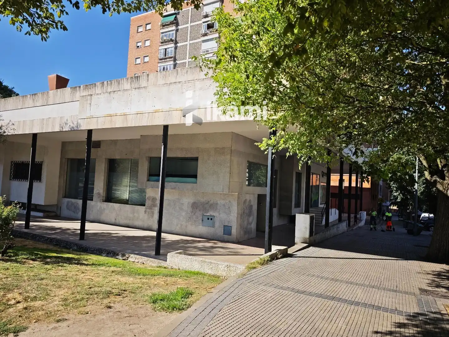Außenansicht von Gebäude zum Verkauf in Alcorcón