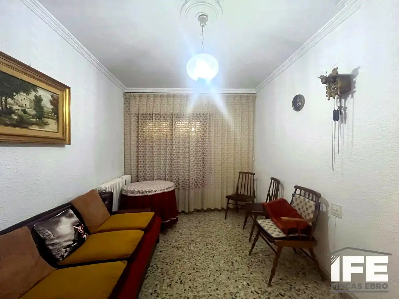 Sala d'estar de Casa o xalet en venda en Alagón amb Jardí privat