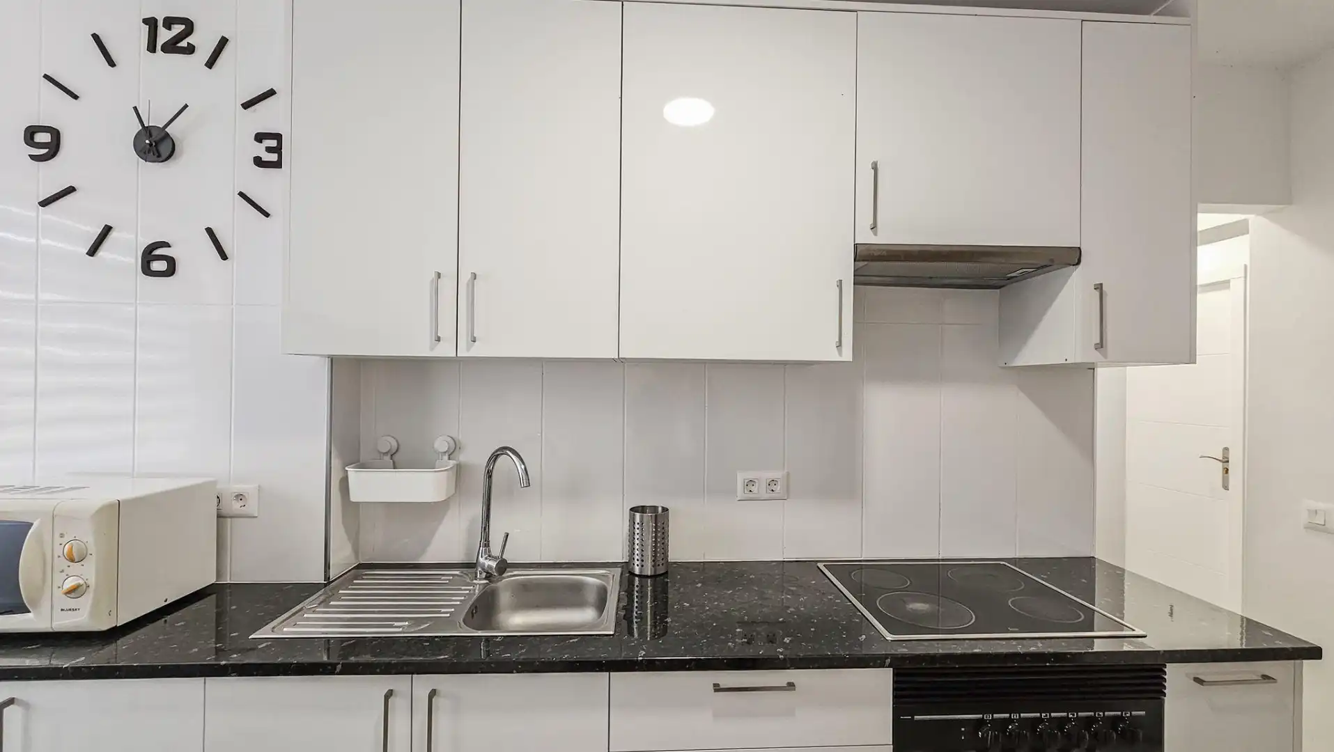 Cocina de Piso para compartir en San Cristóbal de la Laguna con Parquet, Amueblado y Horno