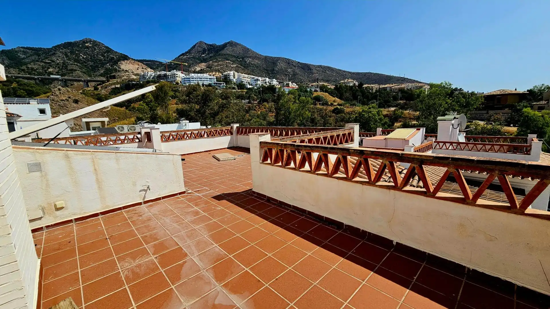 Terrassa de Casa adosada en venda en Benalmádena amb Aire condicionat, Jardí privat i Terrassa