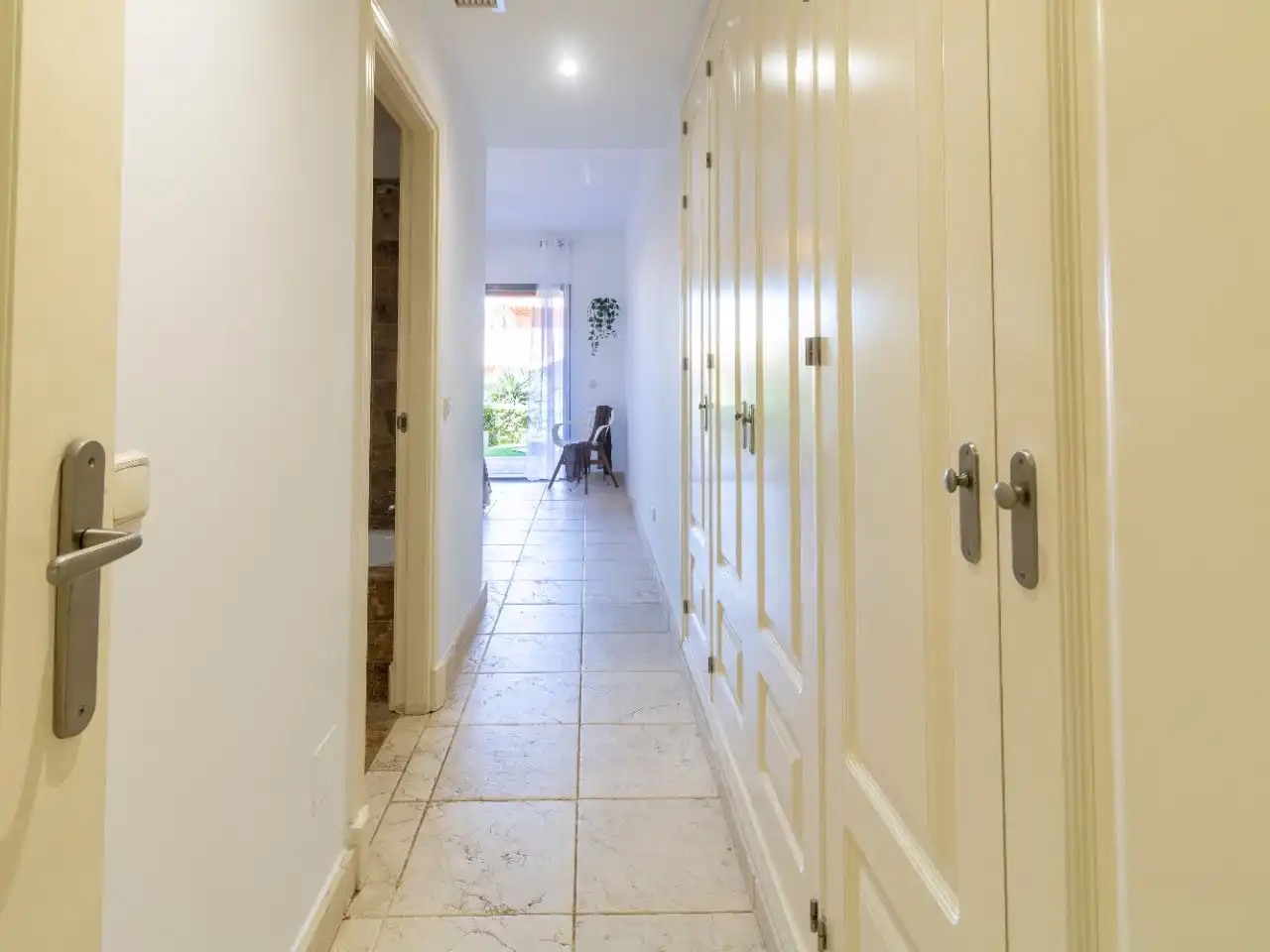 Flat for sale in Estepona  with Air Conditioner, Private garden and Terrace