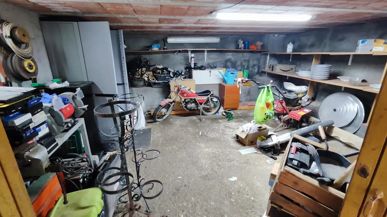 Casa adosada en venta en Rubí con Trastero