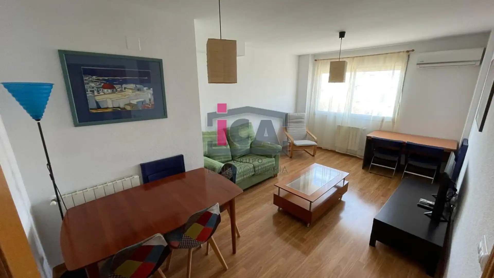 Sala de estar de Apartamento de alquiler en Cáceres Capital con Calefacción y Terraza