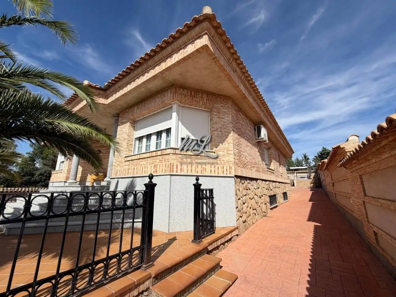 Vista exterior de Casa o xalet en venda en Nambroca amb Aire condicionat, Calefacció i Terrassa